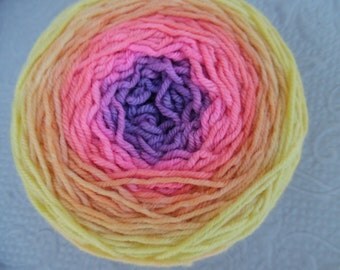 Metamorphosis gradient Yarn, Melody DK, Superwash Merino, 197 grams "Sunset"