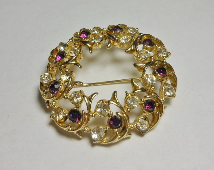 FREE SHIPPING Rhinestone circle pin brooch with gold leaves, late 1950s early 60s, amethyst and clear rhinestones, gold plated