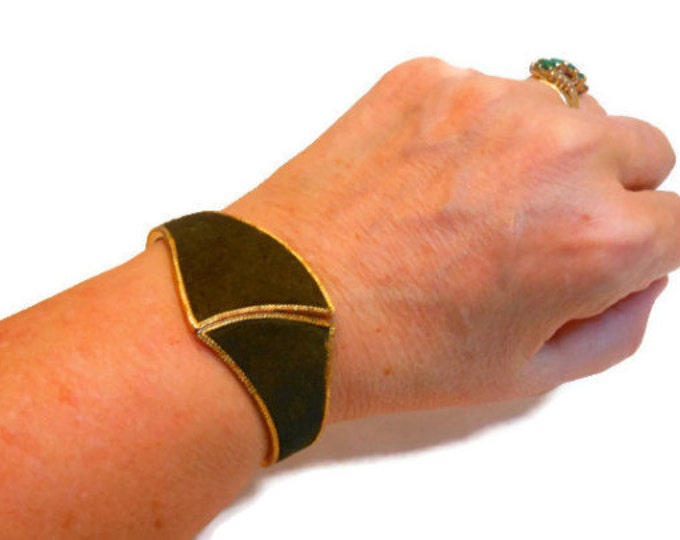 FREE SHIPPING BSK cuff bracelet - Unique signed black suede hinged cuff gold plate very rare. vintage