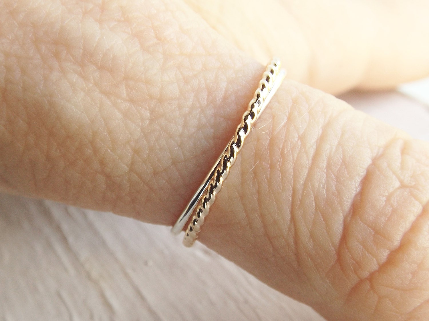 Simple Interlocking Rings2 Interlocked bandsStacking