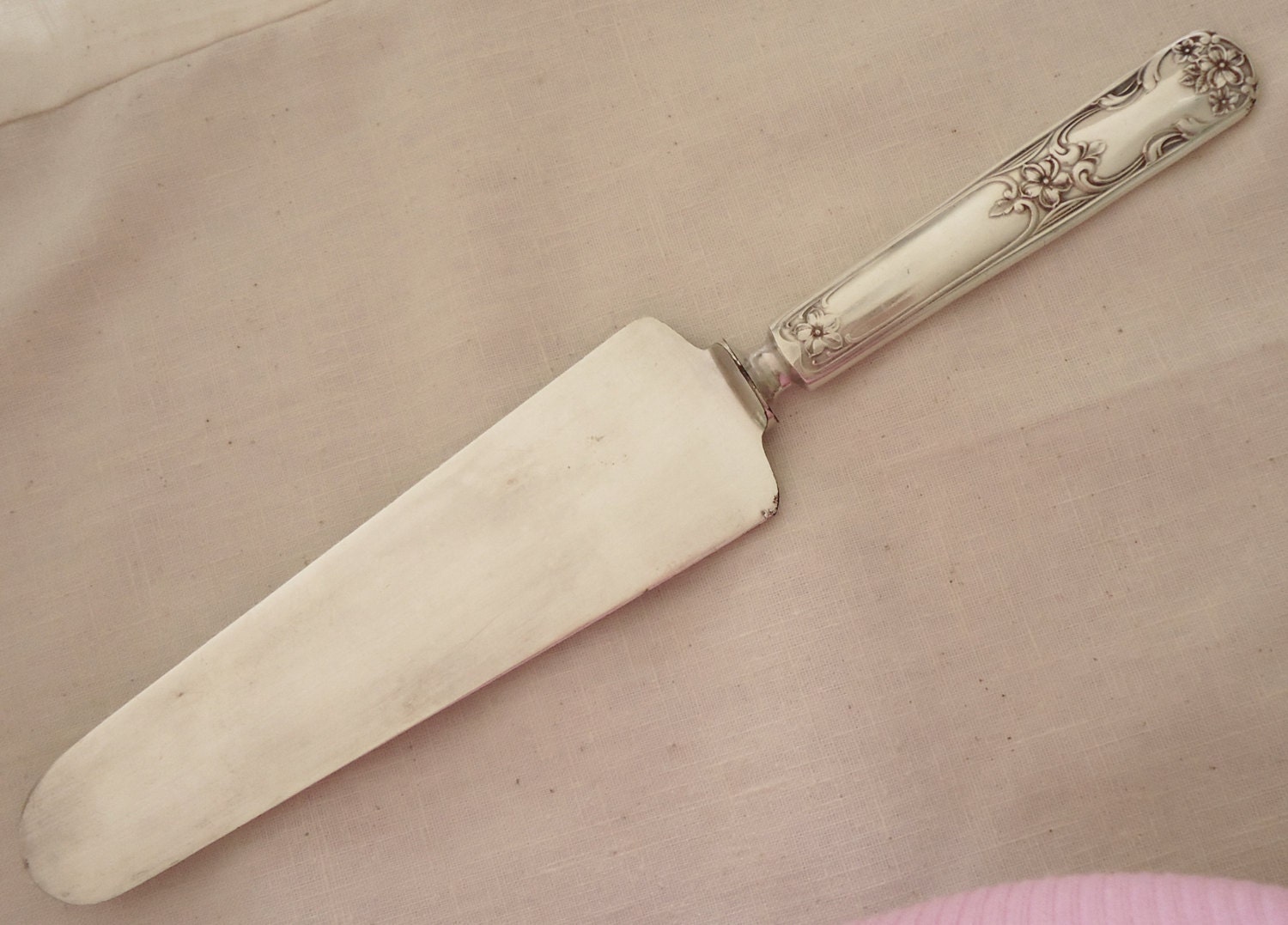 Silverplate Pie Knife Server 9 3/4 Daisy Pattern 1910