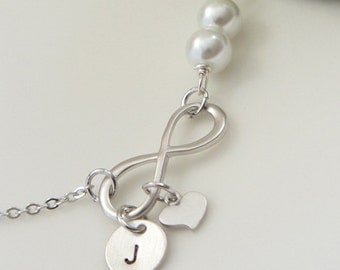 Infinity Bracelet with Heart and Initial Charm. Bridesmaid Gift. Everyday Bracelet. Girlfriend Gift. Birthday Gift.