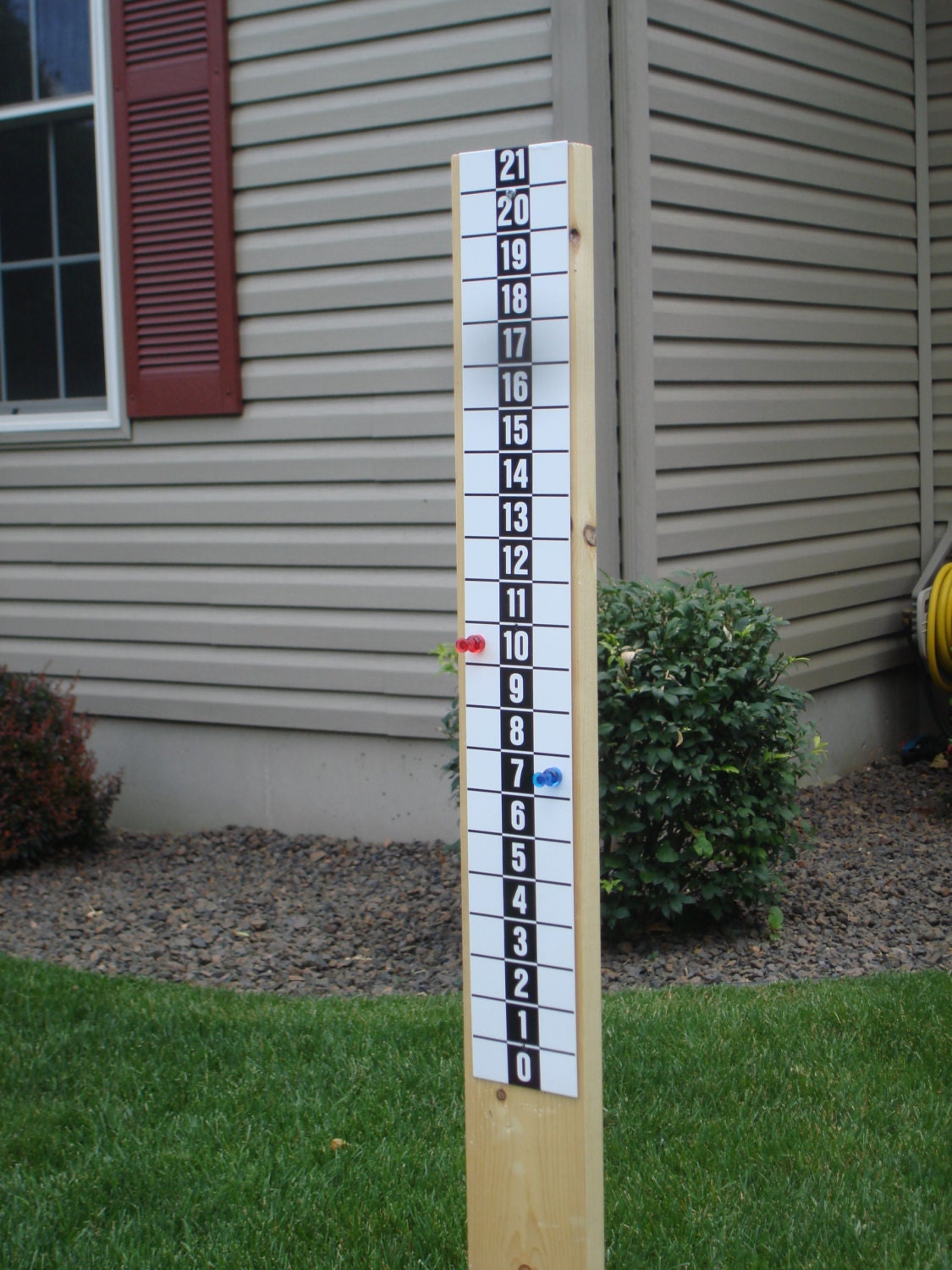 Upright Scoreboard Black on White Cornhole Bag or