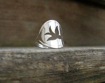 Bird ring in sterling silver