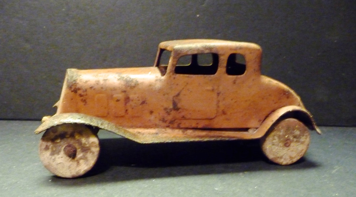 wyandotte pressed steel toy cars