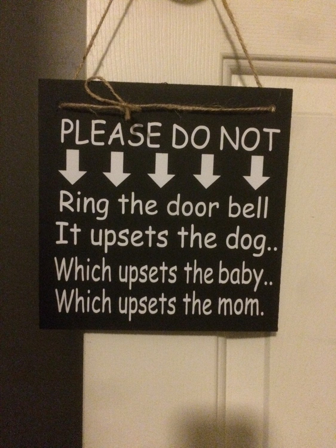Doorbell sign / please do not ring doorbell / by Craftsbykennedy