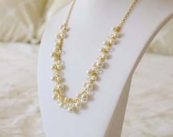 Delicate Pearl Statement Necklace, Bridal Pearl Necklace, Pearl and Crystal Statement Wedding Necklace, Ivory Pearl Jewelry, Bridesmaid Gift