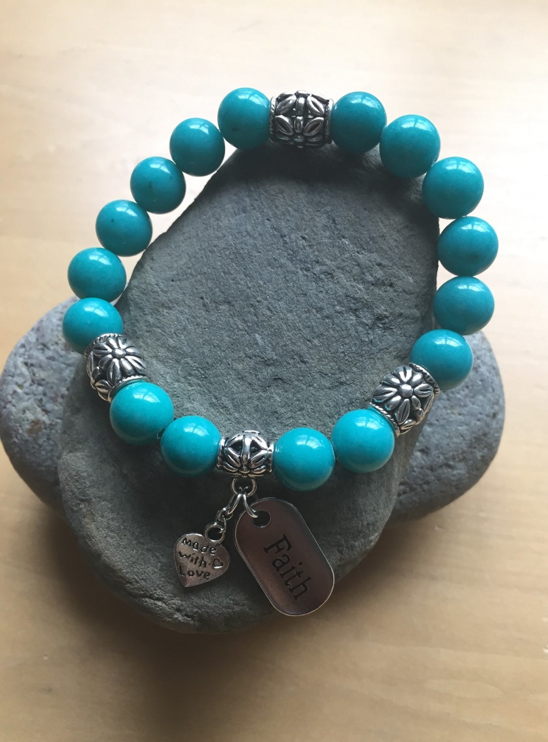 FAITH Beaded Bracelet stretch shell beads