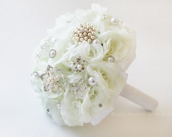 SALE Brooch Bouquet White Bridal Bouquet Brooch Bridal Broach Bouquet Flower Wedding Bouquet Winter wedding Bouquet Winter Wonderland