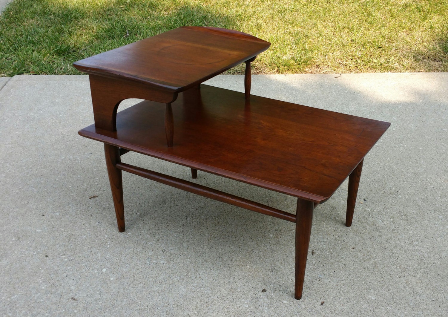 Bassett Artisan Mid Century Modern walnut end table