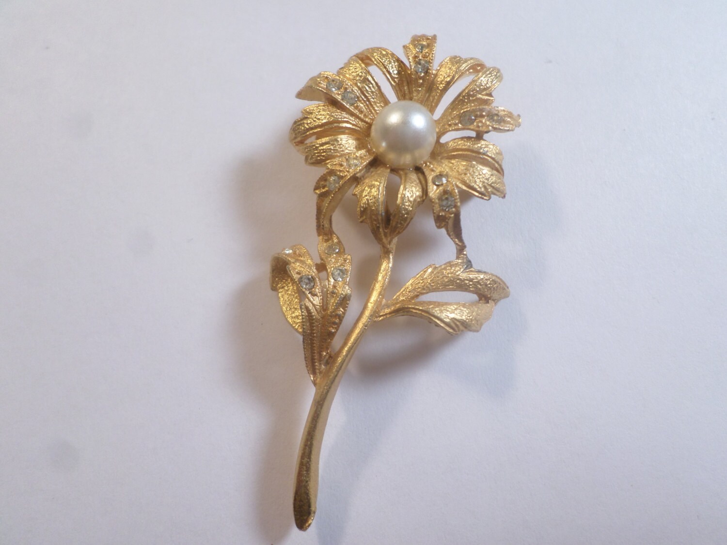 Vintage Gold Tone Flower Brooch With Rhinestones by deniseleesgems