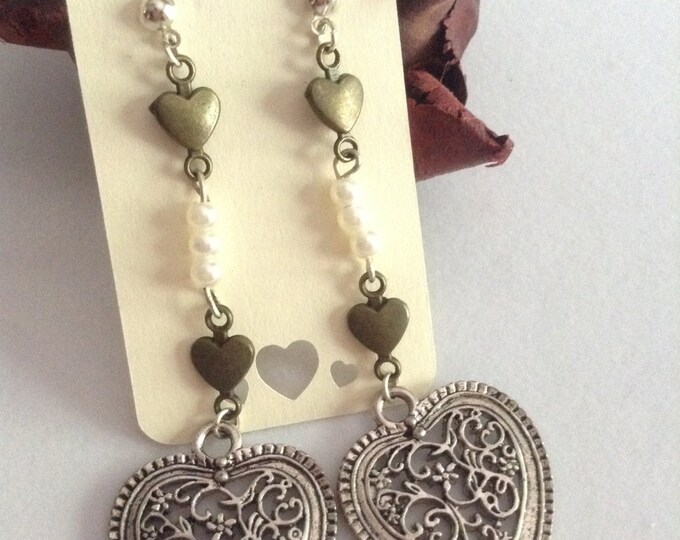 Dangling Hearts/Pearls Earrings