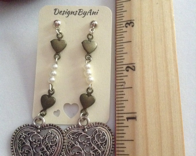 Dangling Hearts/Pearls Earrings