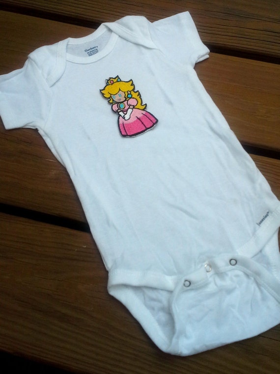 Princess Peach Onesie baby layette Nintendo Super Mario