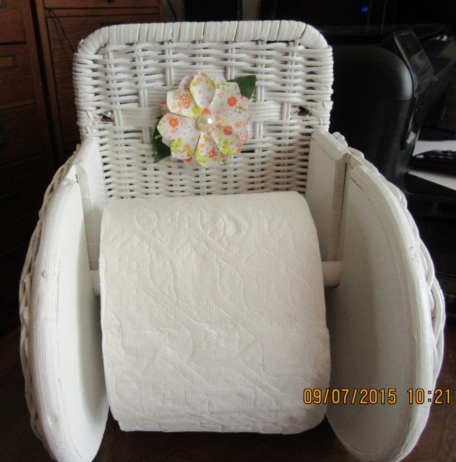 Toilet Paper Holder Vintage White Wicker with Peach Accents