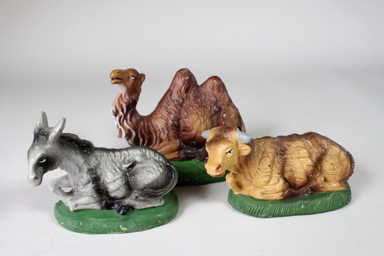 animal figurines for nativity scene