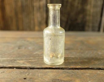 Antique perfume Bottle, E.W.Hoyt & co. Perfumers Lowell Mass. USA/ Apothecary bottle - Vintage perfume bottle