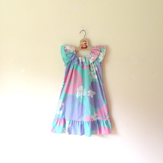 vintage hawaiian moo moo