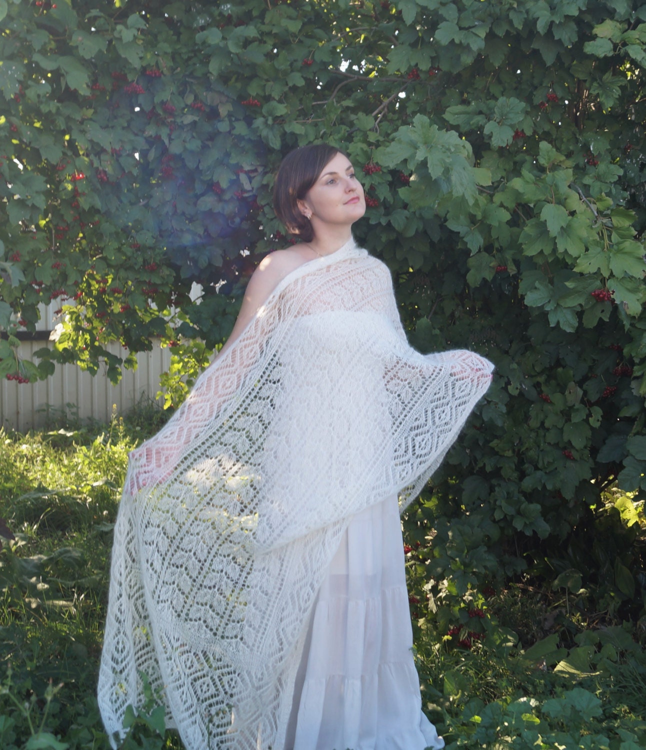 Beautiful hand knit lace shawl wedding luxury kidsilk lace