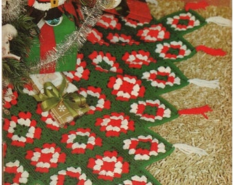 Crochet CHRISTMAS TREE SKIRT Pattern Vintage 70s Crochet Granny Square Tree Skirt Pattern