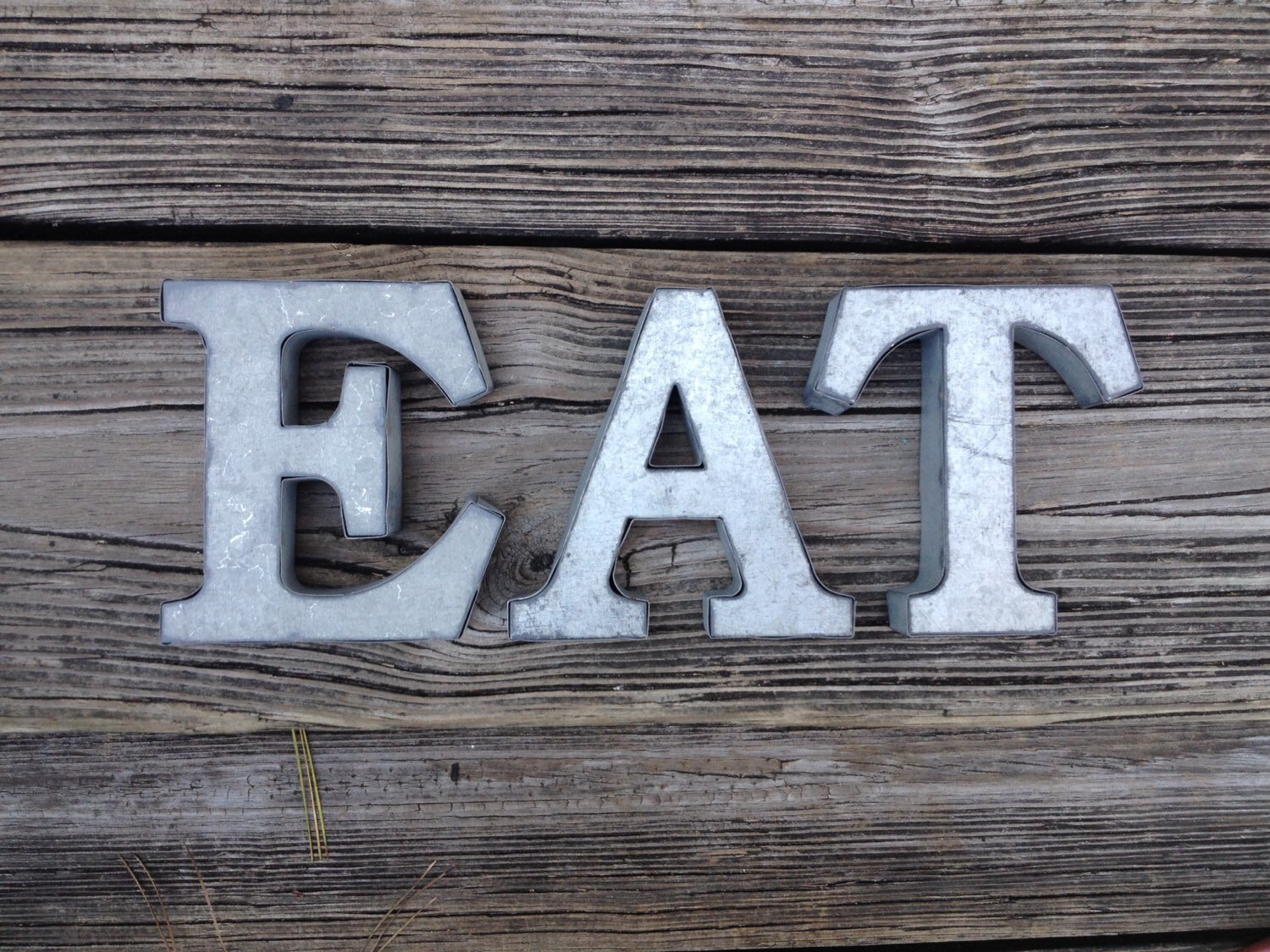 Galvanized Metal EAT Letters 3D Hanging Kitchen Wall Decor