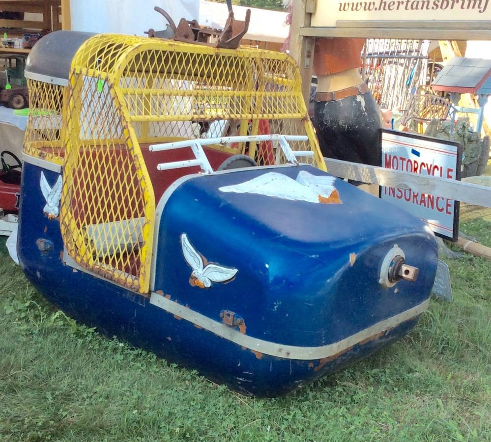 Amusement Park Sky Diver Carnival Ride Cage Car