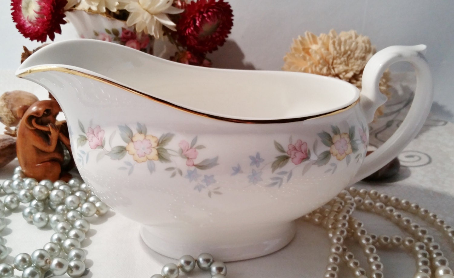 Mayfair Alpine Fine Bone China Gravy Boat Pastel Coloured Flowers On