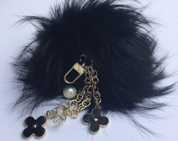 Fur Pom Pom keychain luxury bag charm pendant with 2 black clover flower keychain keyring charm in black pearl charms