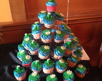 Fondant Frog and Lily Cupcake Toppers
