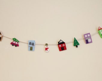 Christmas Village / Christmas Mini House and Building Felt Garland