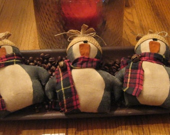 Penguin Bowl Filler - Tucks - Winter Decoration - Ornie