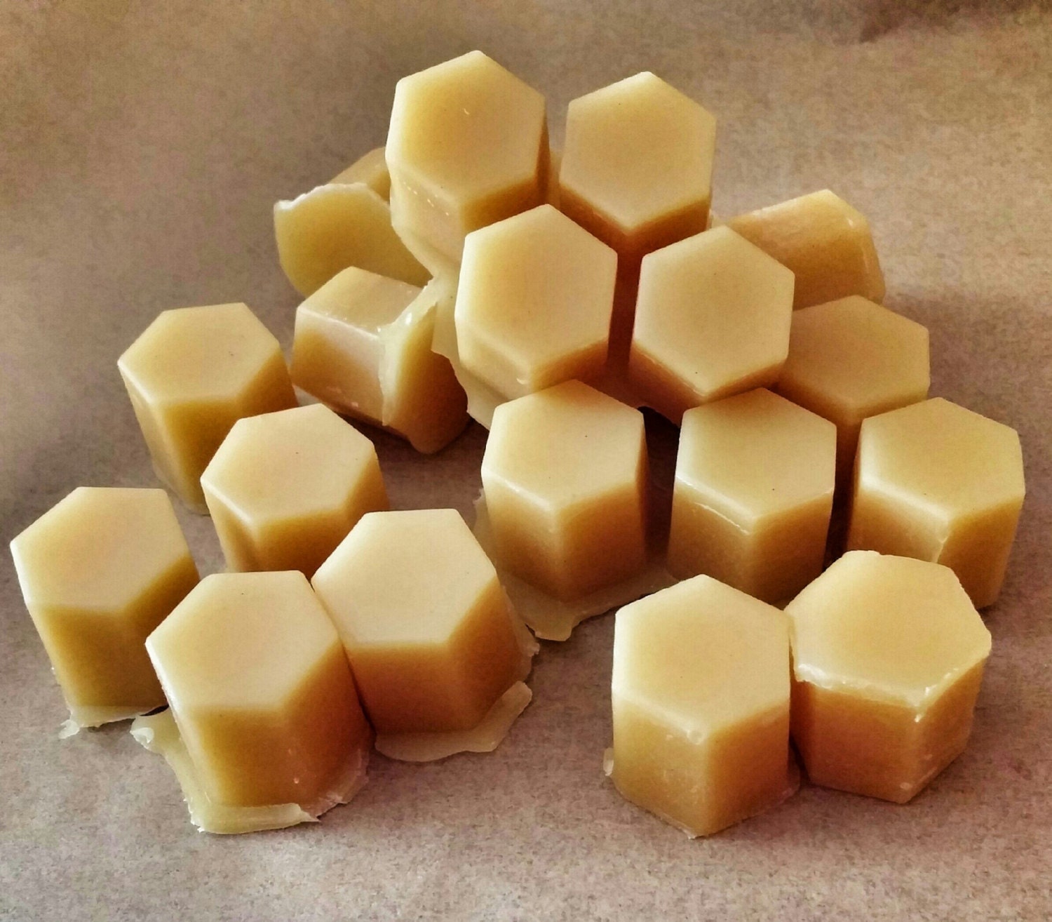 Beeswax melts soy waxmelts or wax blend 40 pieces 7oz pure