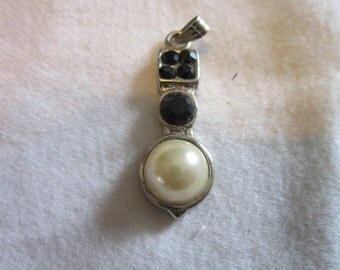 Vintage Faux Pearl & Rhinestone Necklace Pendant