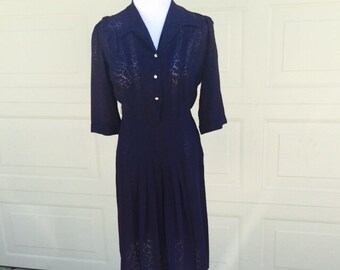 SALE- FREE SHIPPING! Wonderful Navy 1940's Dress size Large (32 inch waist)
