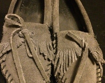 Vintage Minnetonka sz 6 1/2 gray moccasins/Bohemian/free people like/festival