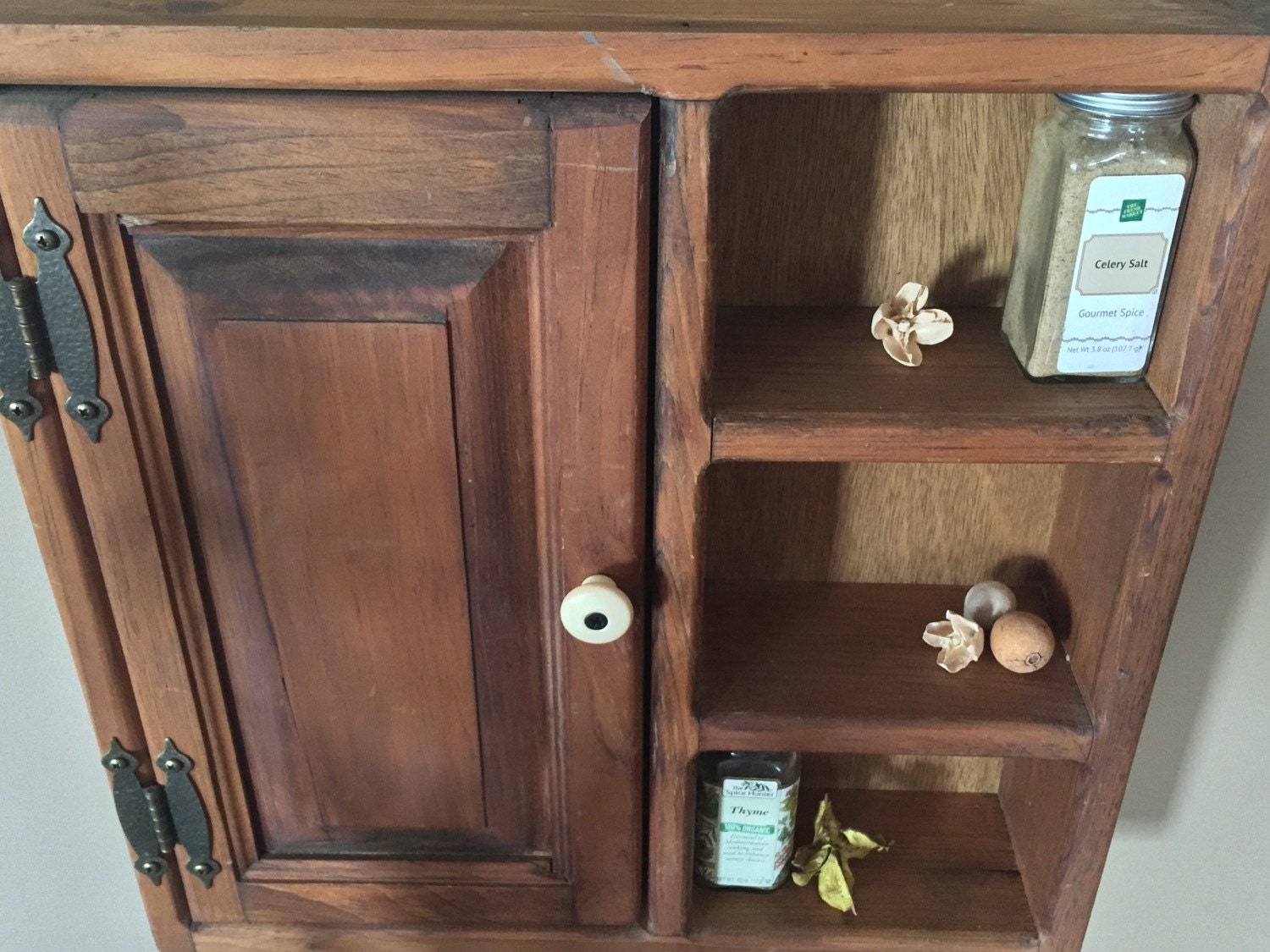 Authentic Vintage Wood Wall / Vintage Spice