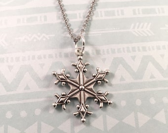 Snowflake Necklace, Frozen necklace, holiday necklace, Christmas, winter, gift for her, gift for mom, mother daughter, best friend mom