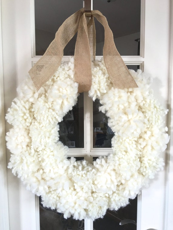 Items similar to White Pom Pom Wreath - Yarn Wreath - Winter Pom Pom ...