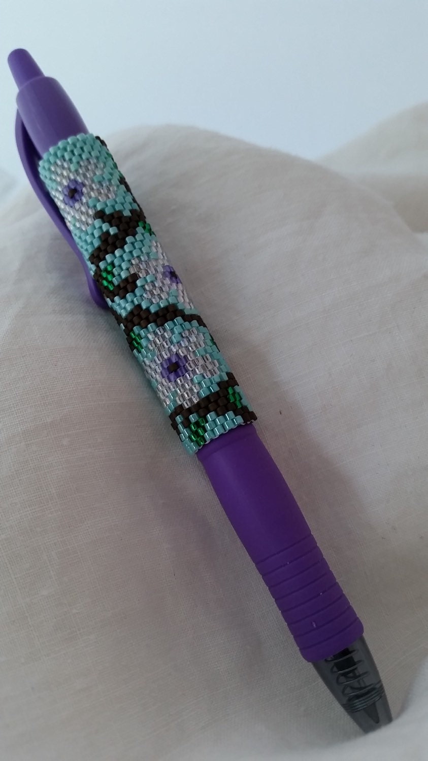 Beaded pen cover sleeve G2 peyote white flowers purple hand