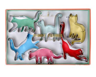 Crazy Cat Cookie Cutters Stainless Steel 6 Pack of Kitty Cats Star Baker Pet Owners Gift British Baking Biscuit Enthusiast Biscuiteers