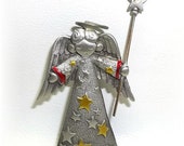 Christmas Angel pin Jonette brooch pewter vintage Xmas jewelry JJ