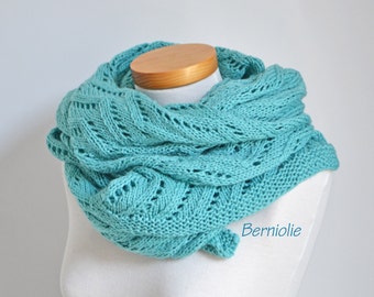 Lace knitted shawl, turquoise, aqua, blue, N371
