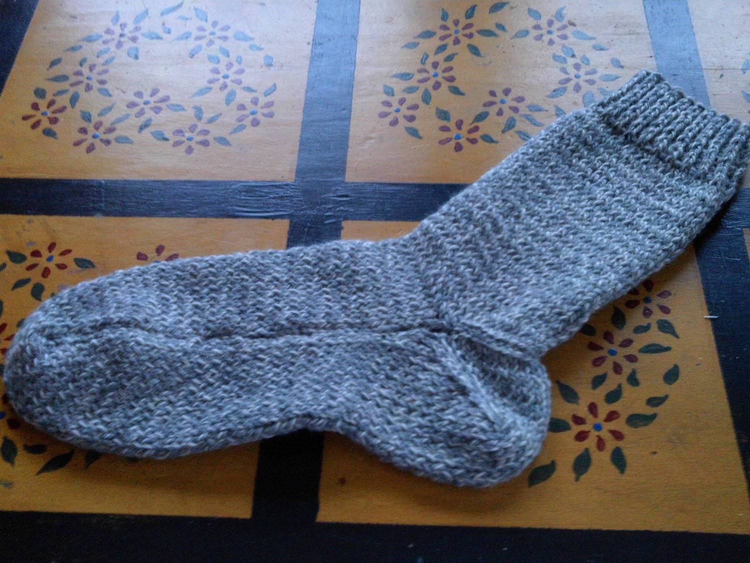 Hand Knit Wool Socks Pewter Gray & White Tweed Mens