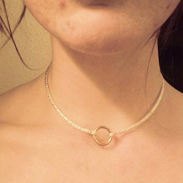Base of the neck Circlet shaped and curved to sit lower.