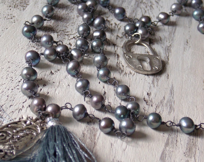 Vintage Freshwater Pearls Hand Wire Wrapped Pearls Silver Blue Gray Pewter Multi Layer Three-tiered Necklace Vintage Grey Pearl Necklace