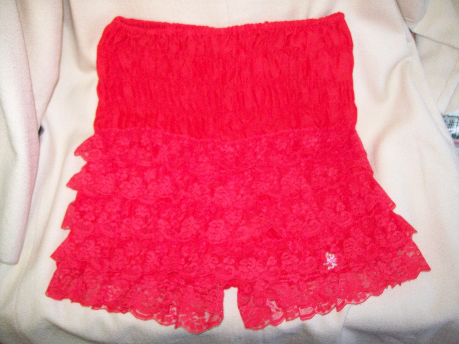 Vintage 50s 60s Red Lace Ruffled Dance Panties / Ruthad Of