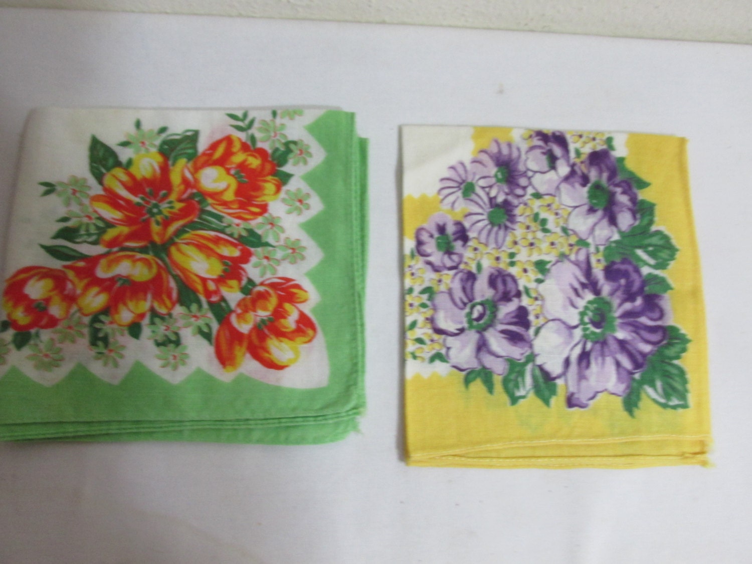 Ladies Handkerchiefs Lot of 6 Hankies