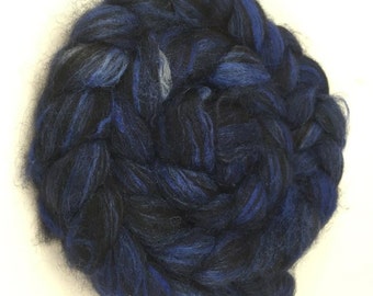 Spinning Fiber - Alpaca & Tussah Silk Combed Top - Midnight roving