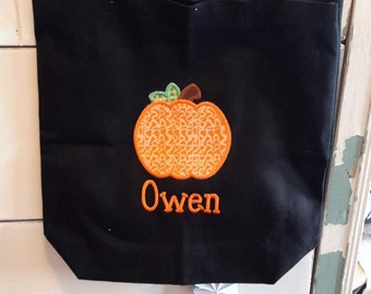 Trick or treat bag,Halloween treat bag,pumpkin treat bag,personalized treat bag