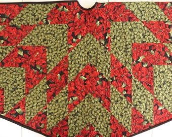 Quilted Christmas Tree skirt red green star handcrafted